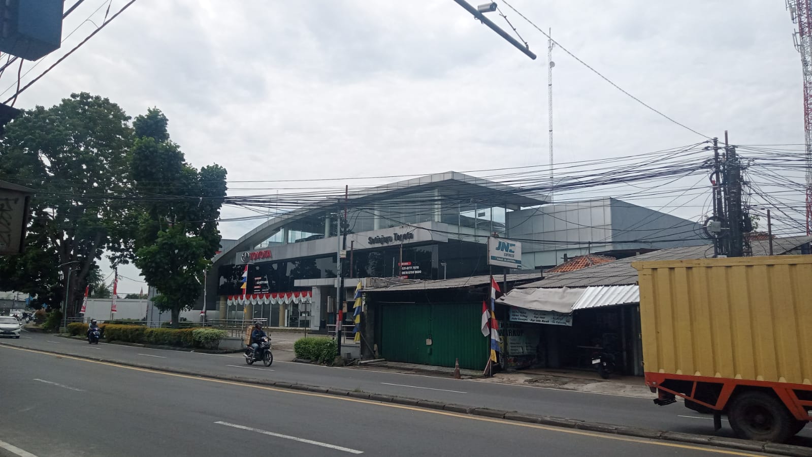 Dealer Toyota Depok