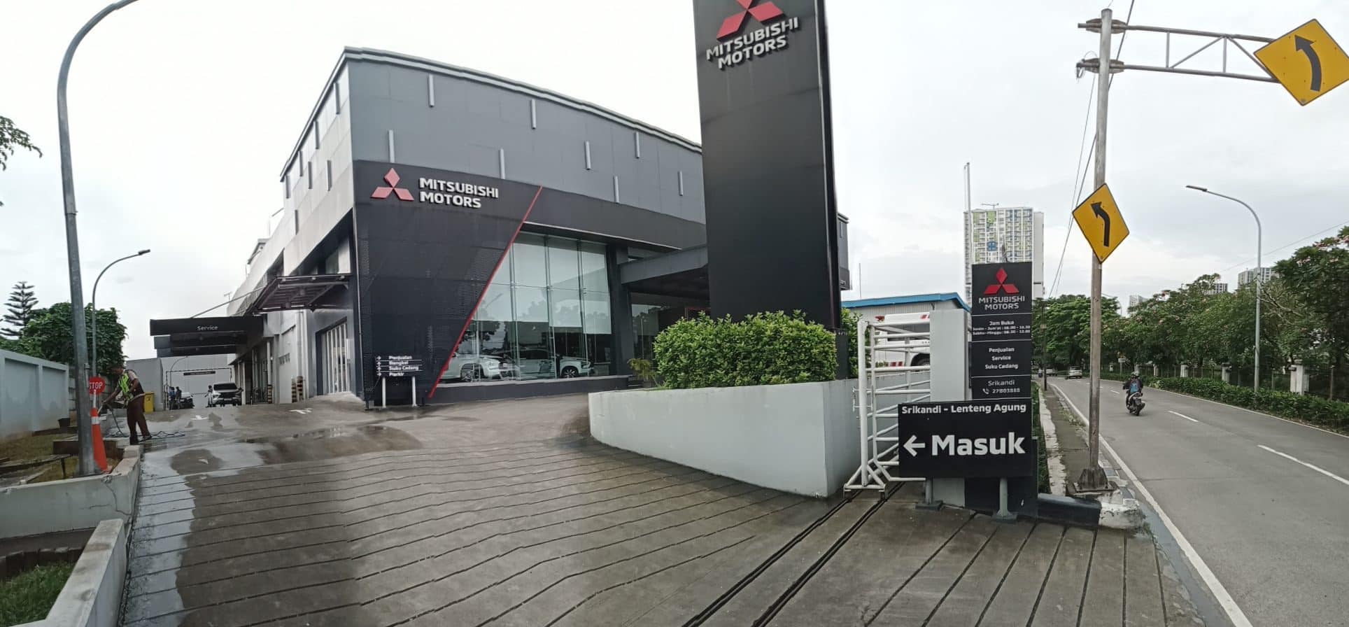 Dealer Resmi Mitsubishi Lenteng Agung Jakarta